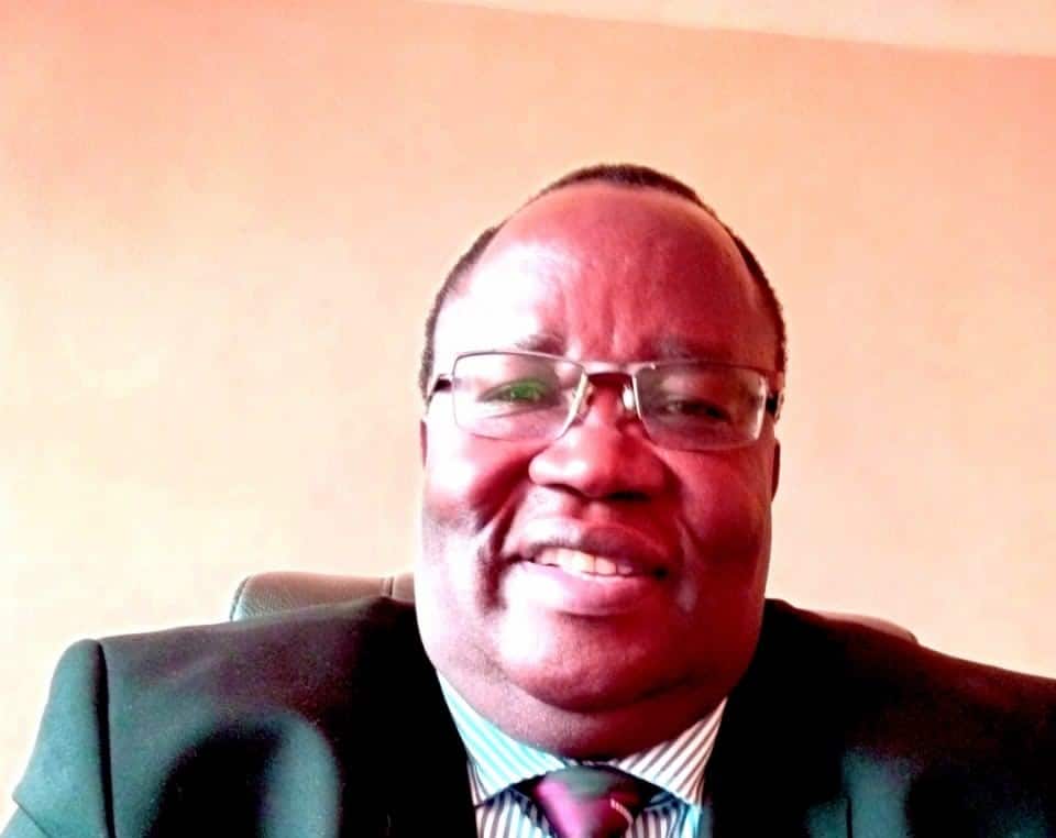 Hon. GBK AKHAABI photo 3